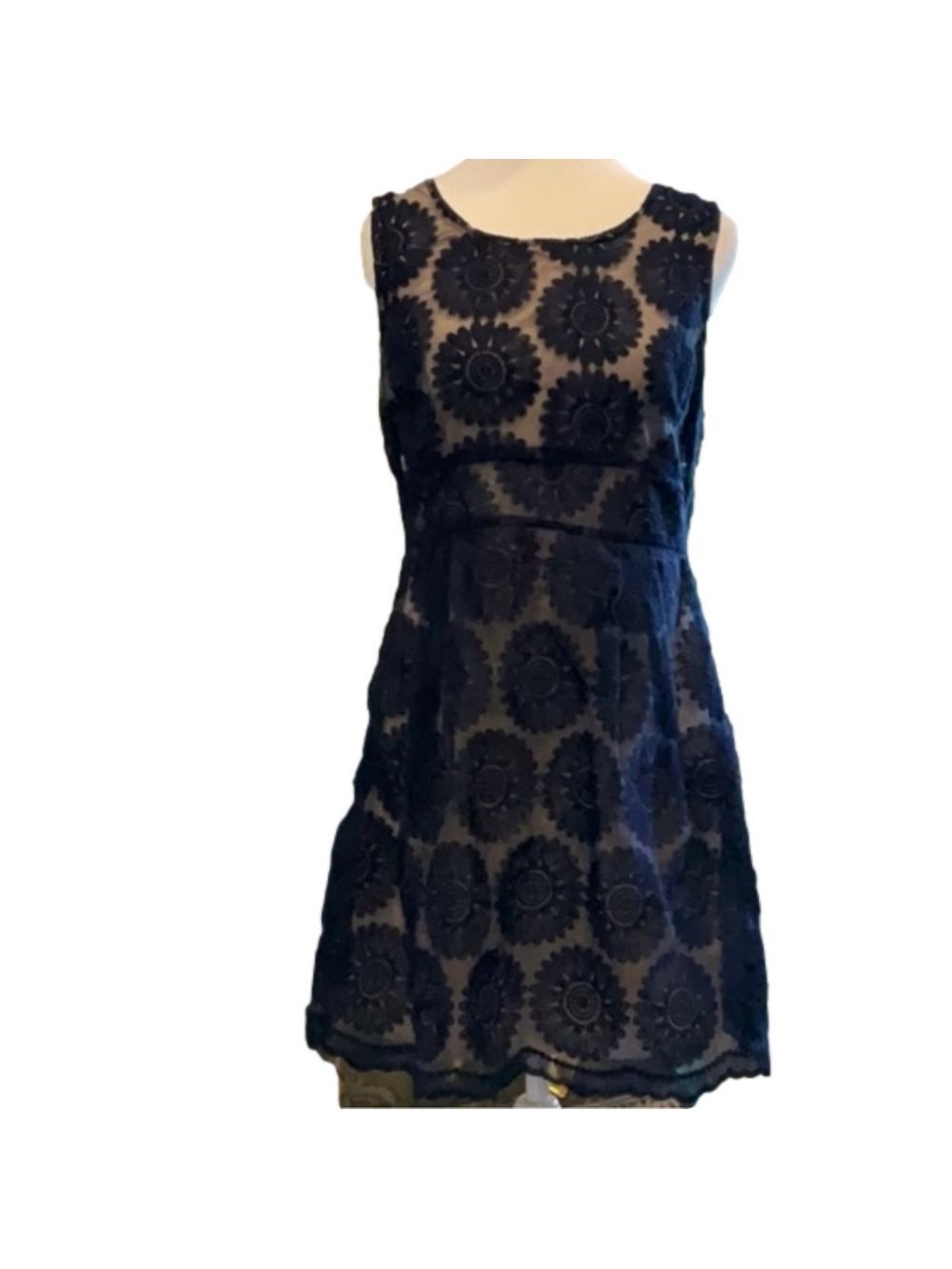 Sz 9 small Sapphire Dolls navy lace overlay with beige lining dress back zip